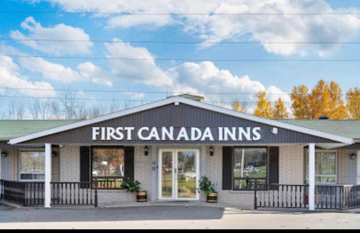 First Canada Hotel Cornwall Hwy 401 On Eksteriør billede